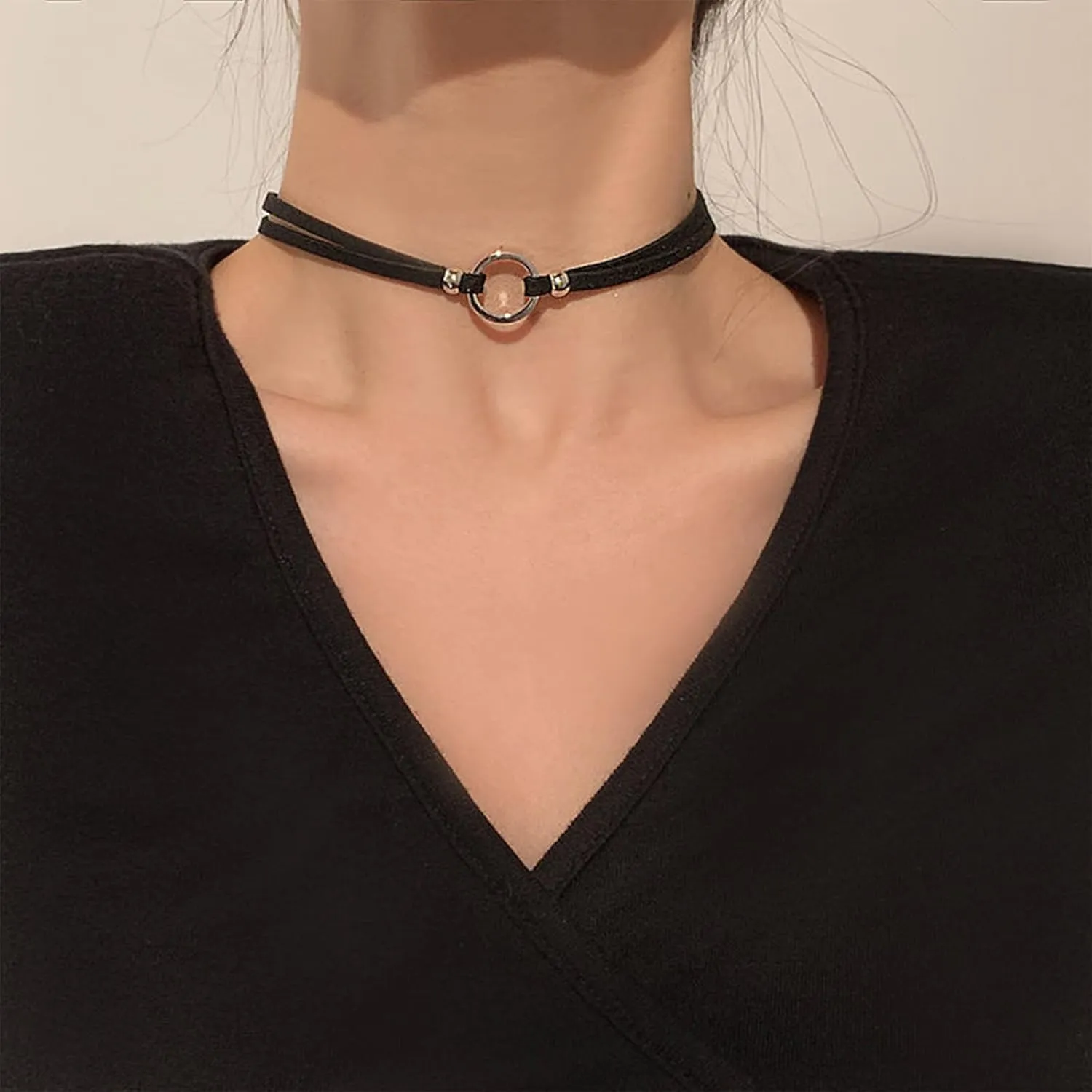 Black Velvet Choker Necklace for Women,Adjustable Layered Leather Flower Choker Collar Necklace Gothic Jewelry Halloween Birthday Party Cosplay