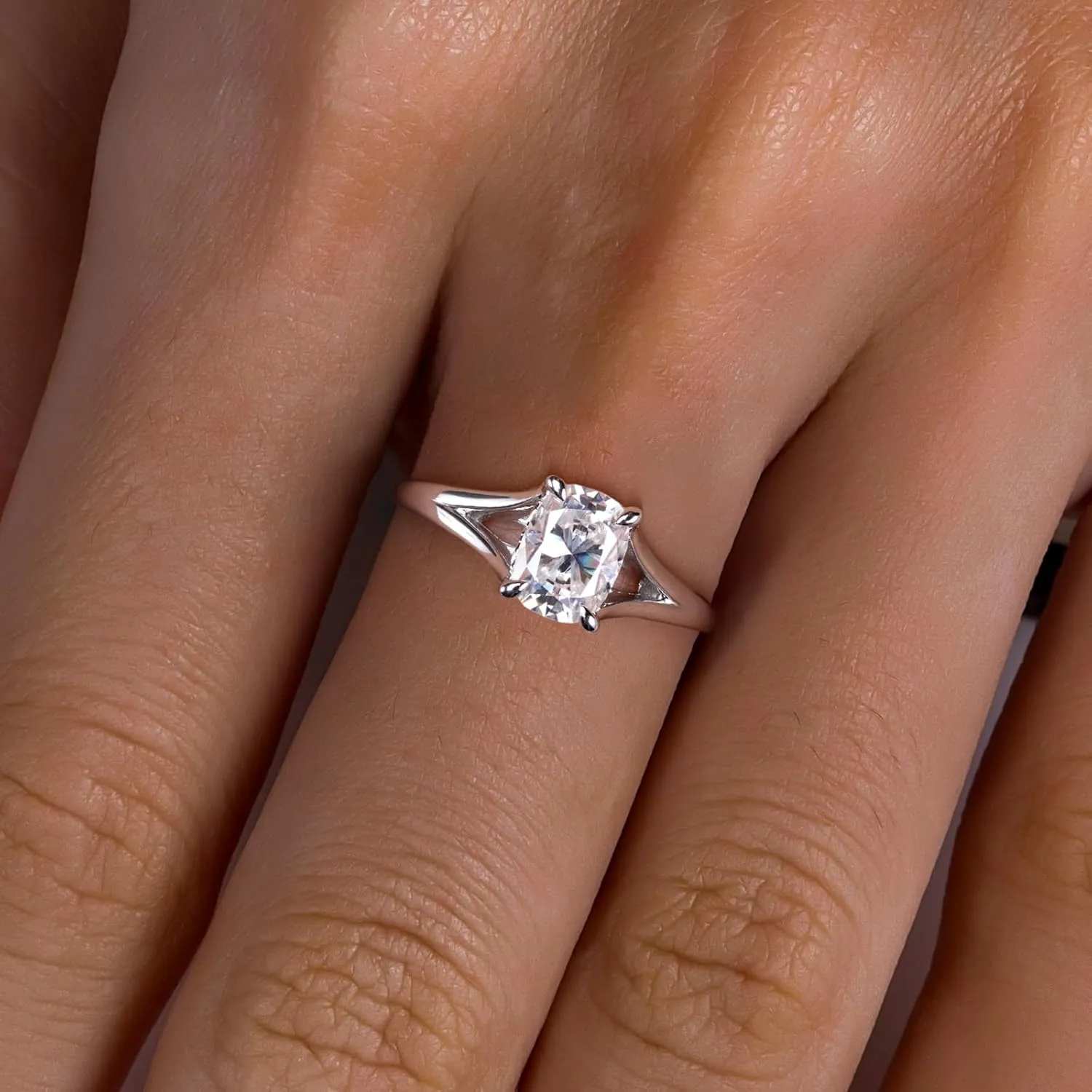 Cushion/Radiant Cut Moissanite Engagement Rings for Women 2/2.634cttw D Color VVS1 Clarity 925 Sterling Silver Wedding Promise Anniversary Rings with Certificate