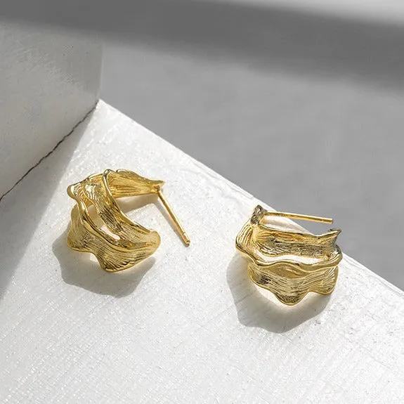Dried Leaf Shaped Gold Pin Earrings JLT12842
