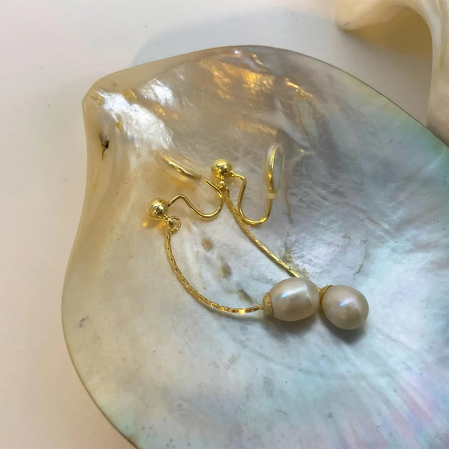 Freshwater Pearl Clip On Earrings For Women Dangle Wedding Gold White Crystal Rhinestone Cubic Zirconia Silver Bridal Comfortable Non Pierced Coil Invisible Clip-on Earrings