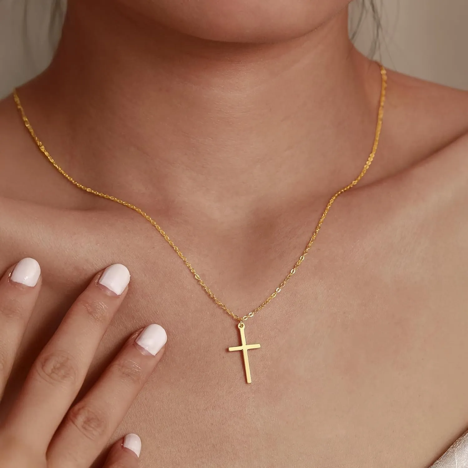 Gold Plated Cross Pendant Necklace for Women Men Non-Tarnish 925 Sterling Silver Cross Necklace Dainty Cross Choker Necklace Trendy Gold Faith Cross Chain Necklace Birthday Jewelry Gifts To My Daughter