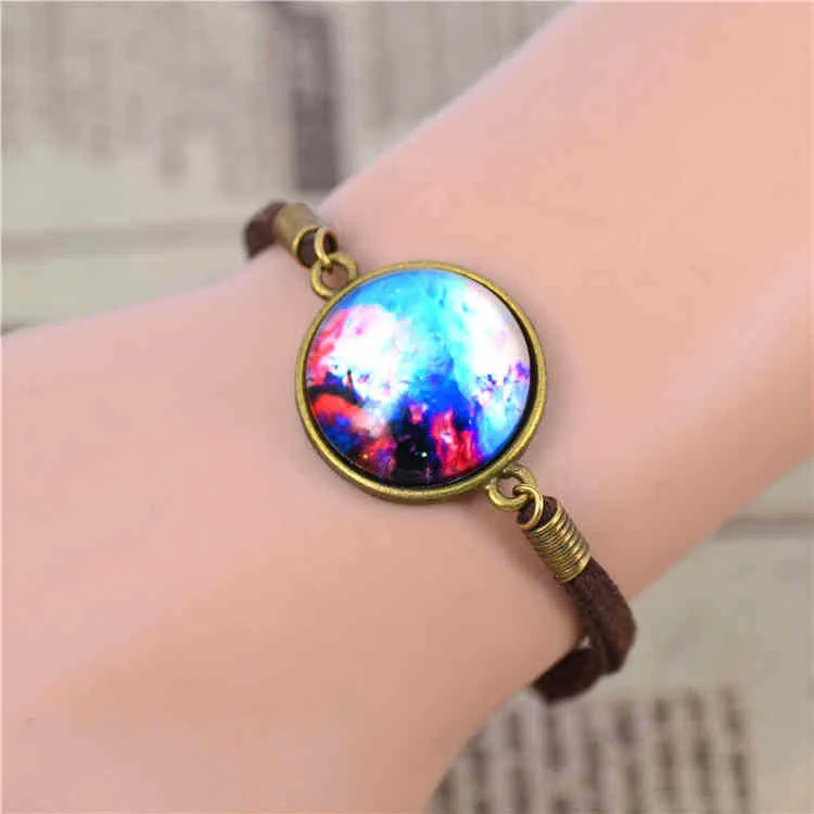 Men Women Bracelet Jewelry Fashion Galaxy Bracelet Lovely Space Pendant Suede Leather Bracelet Bangles Gift