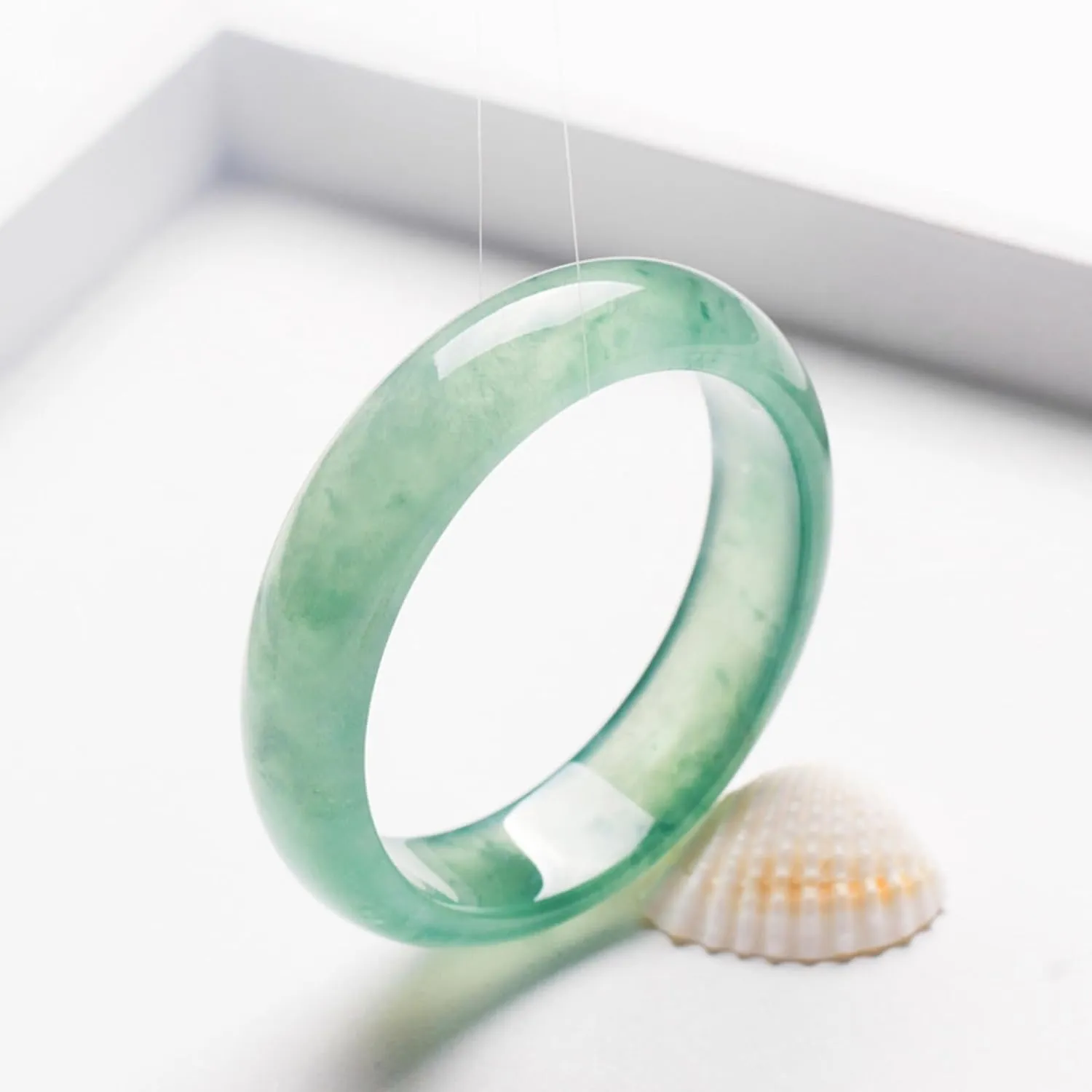 Natural Jade Bangle Bracelet, Polished Green Jadeite, Traditional Round Design??With Jewelry Box Send your mom to your colleague