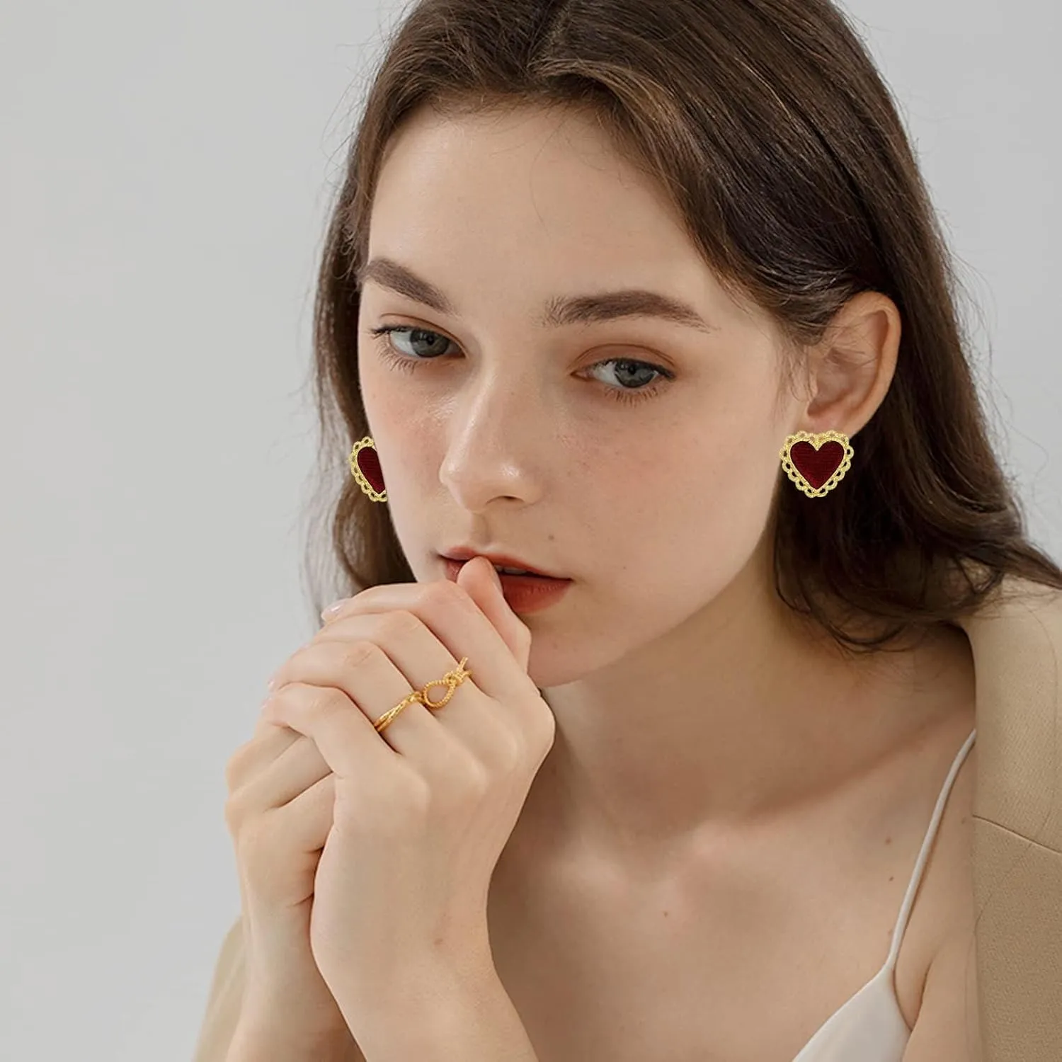 NEWITIN 12 Pairs Clip On Earrings for Women Cute Earring Crystal Pearl Stud Charming Fashion Earring Non Piercing Clip on Stud Earrings for Women