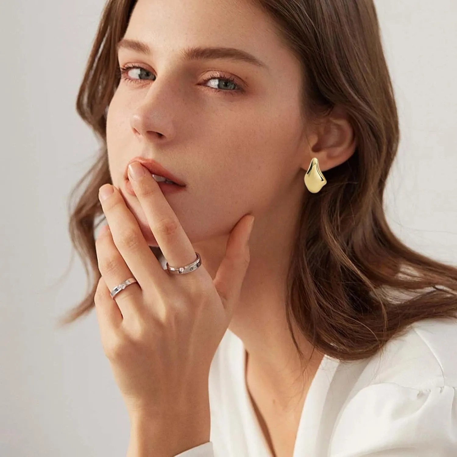 NEWITIN 12 Pairs Gold Clip On Hoop Earrings for Women Retro Chunky Hoop Earring Multiple No Piercing Fake Earring Clip On Earrings for Women
