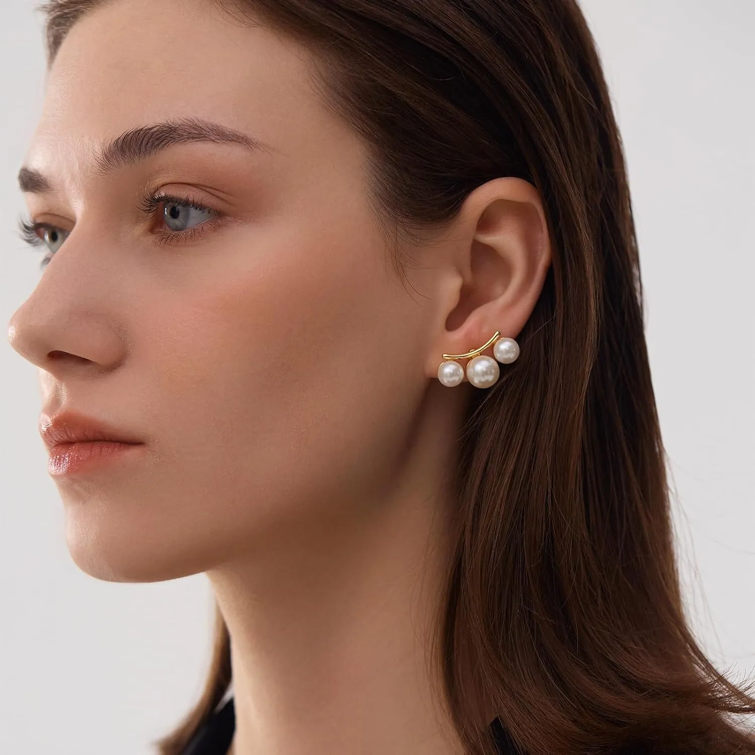 Pearl Clip on Earrings for Women Clip on Pearl Earrings Gold Clip Earrings Non Pierced Ear Clips for Designer Trendy Luxury Elegant Hypoallergenic Jewery