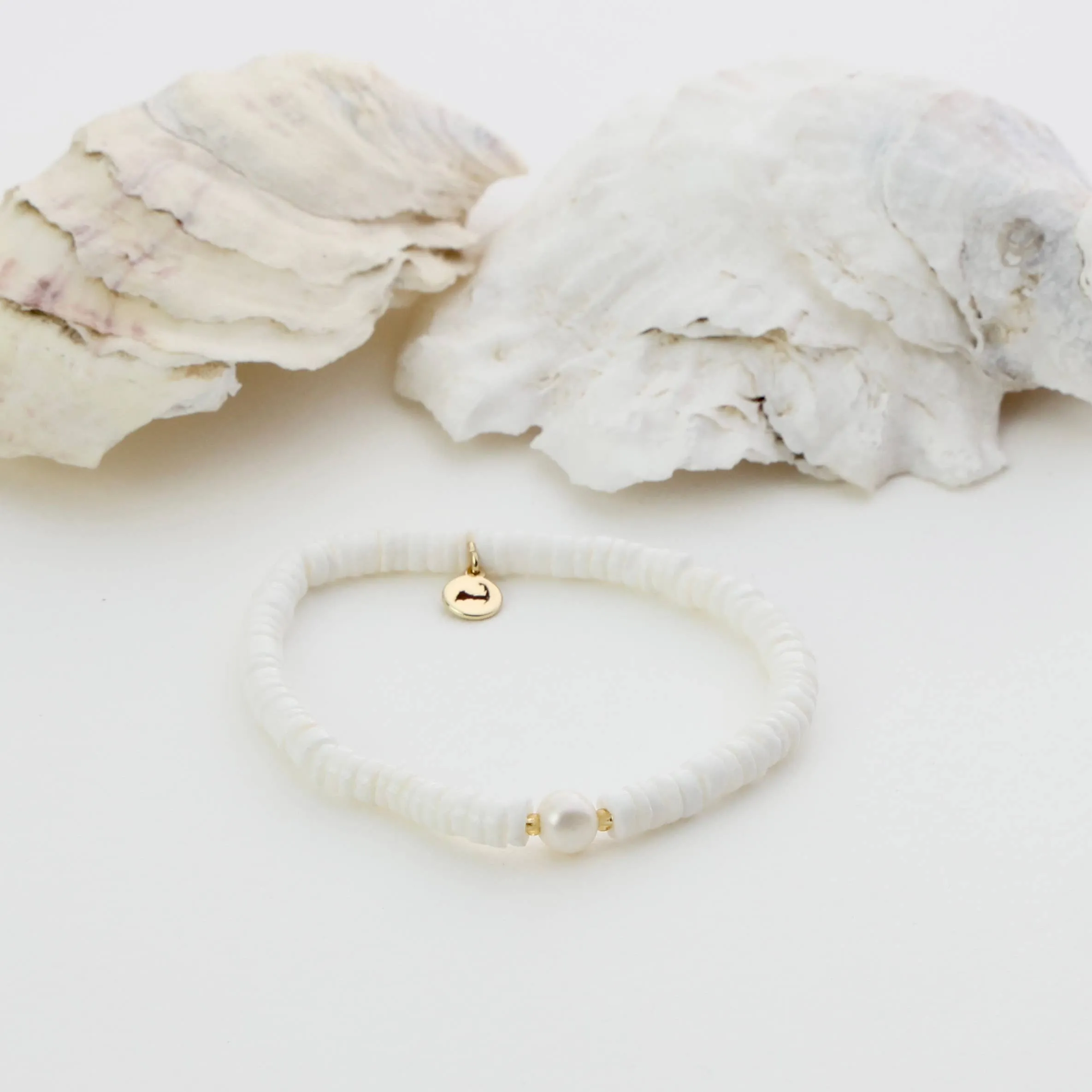 Puka Shell Ocean Breeze Bracelet SKY: Assortment