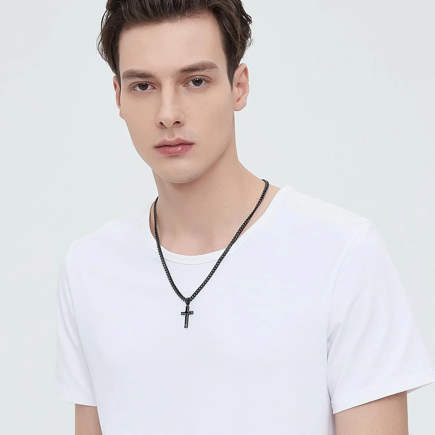 Simple Cross Necklace for Men Women with 18-26 Inch Chunky Cuban Chain, Durable Stainless Steel Black Gold Silver Cross Pendant Necklace for Men Teen Boys Girls with Jewelry Gifts Box