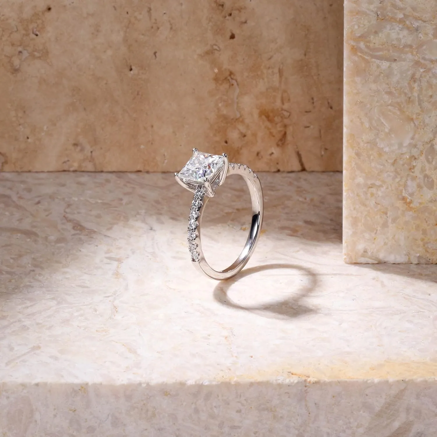 SMILEST 1.5ct Princess Moissanite Rings for Women, D Color VVS1 Clarity Lab Created Moissanite Wedding Rings 18K White Gold Plated 925 Sterling Silver 4 Prong Moissanite Side Stone Engagement Rings