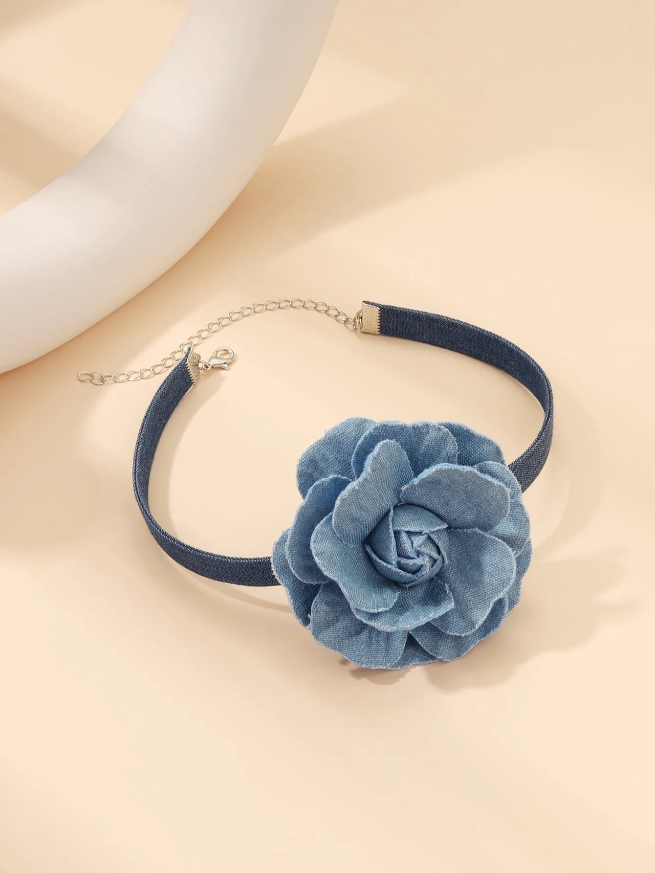 Vintage Western Style Minimalist Woven Flower Choker Necklace Statement Necklace